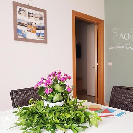 Colonna Rooms & Apartment Trani Exterior photo