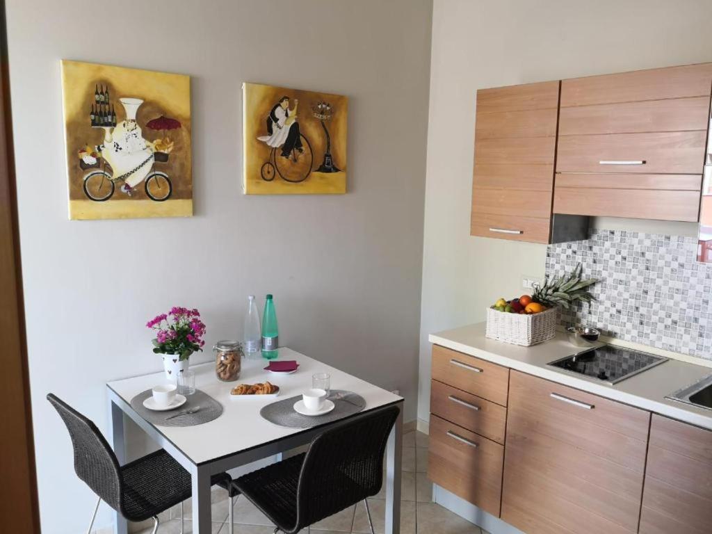 Colonna Rooms & Apartment Trani Exterior photo
